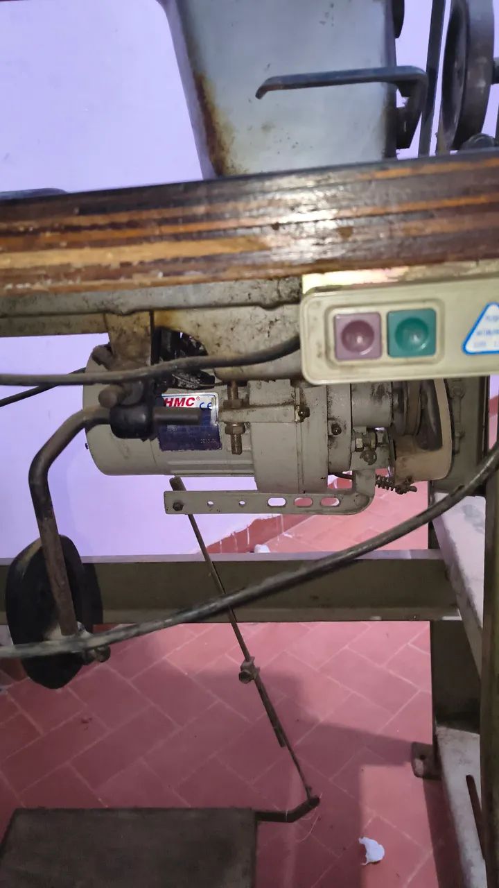 Máquina reta industrial 