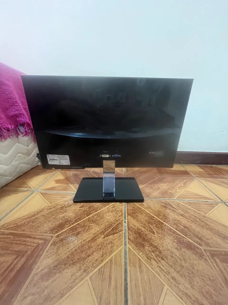 Monitor 21.5 Full HD Barato - Foto 4