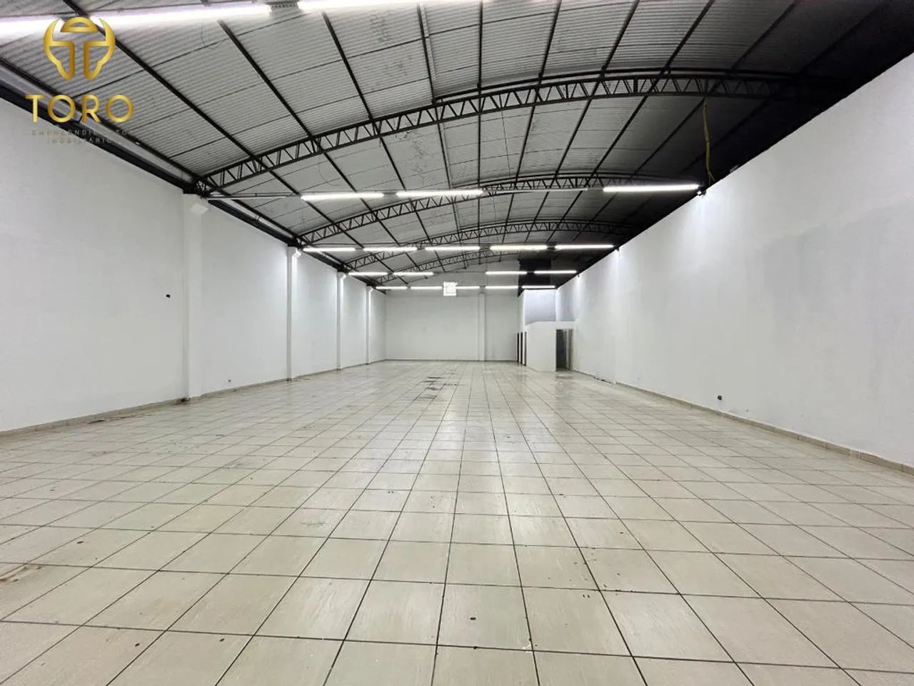 Barracão para alugar em Sarandi, Centro, com 430 m² - Foto 2