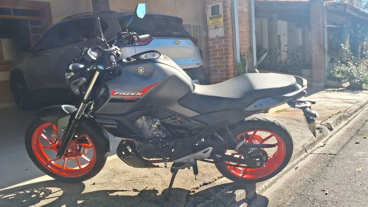 YAMAHA  - Foto 2