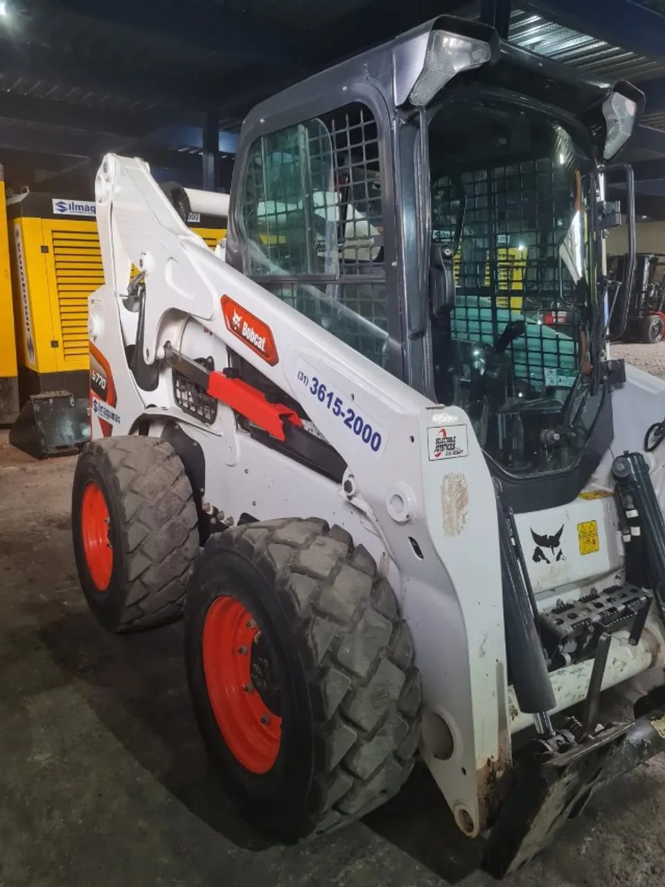 Mini Carregadeira Bobcat S770 Com 432h Ano 2024 Com Ar - Foto 3