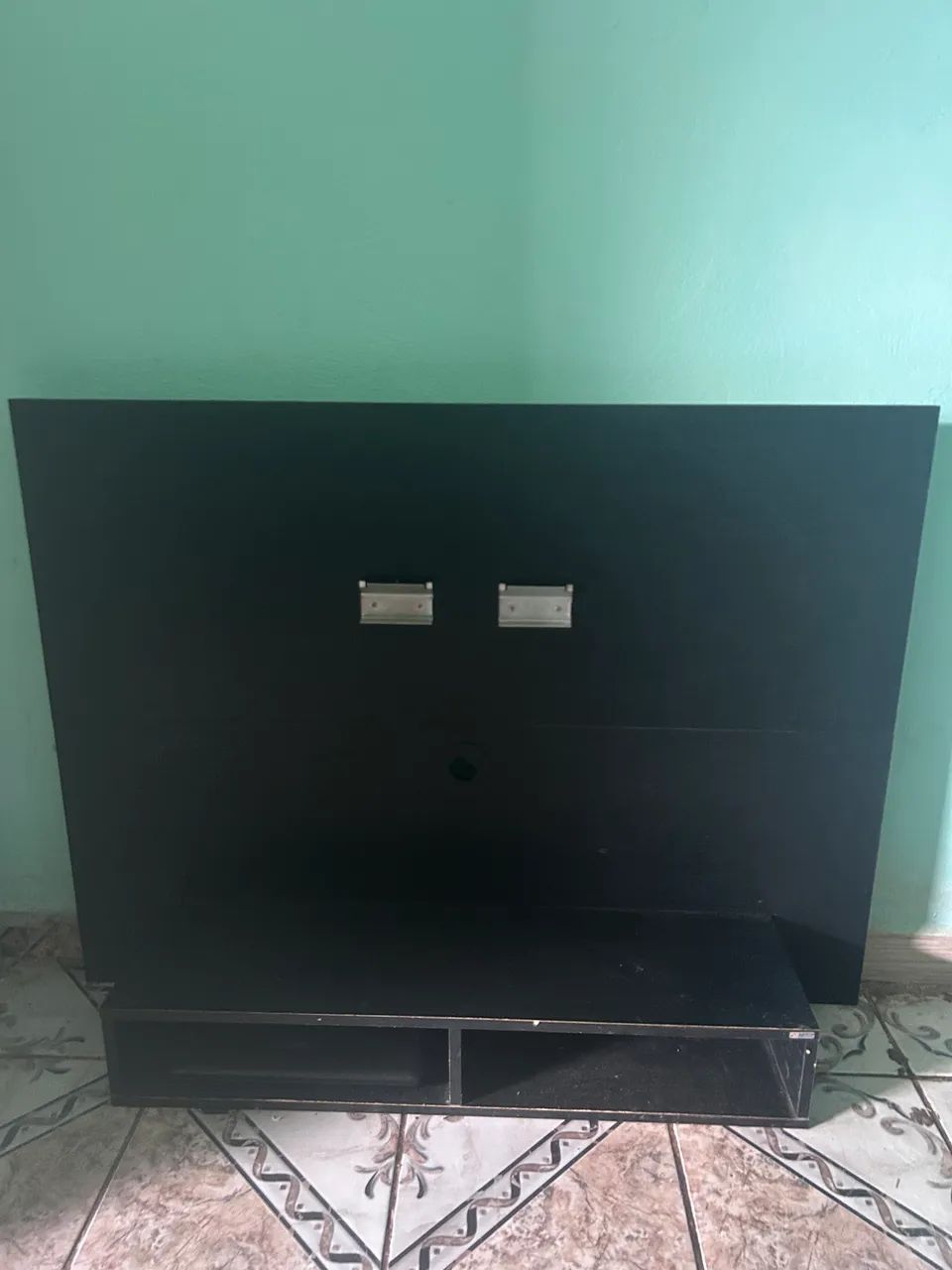 Painel para TV até [32]Polegadas Preto com Rack Suspenso - Retirada no Local