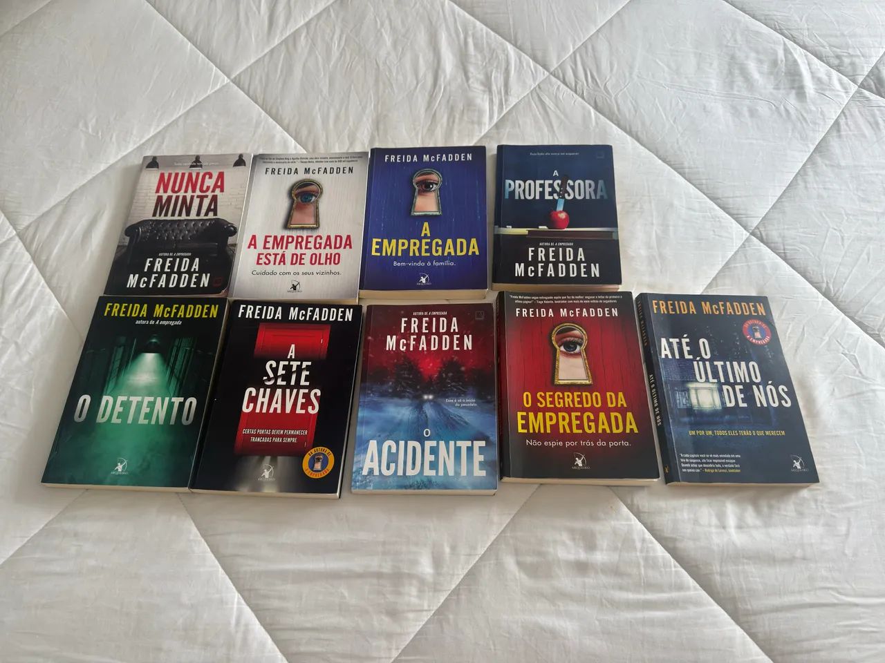 Livros Freida McFadden