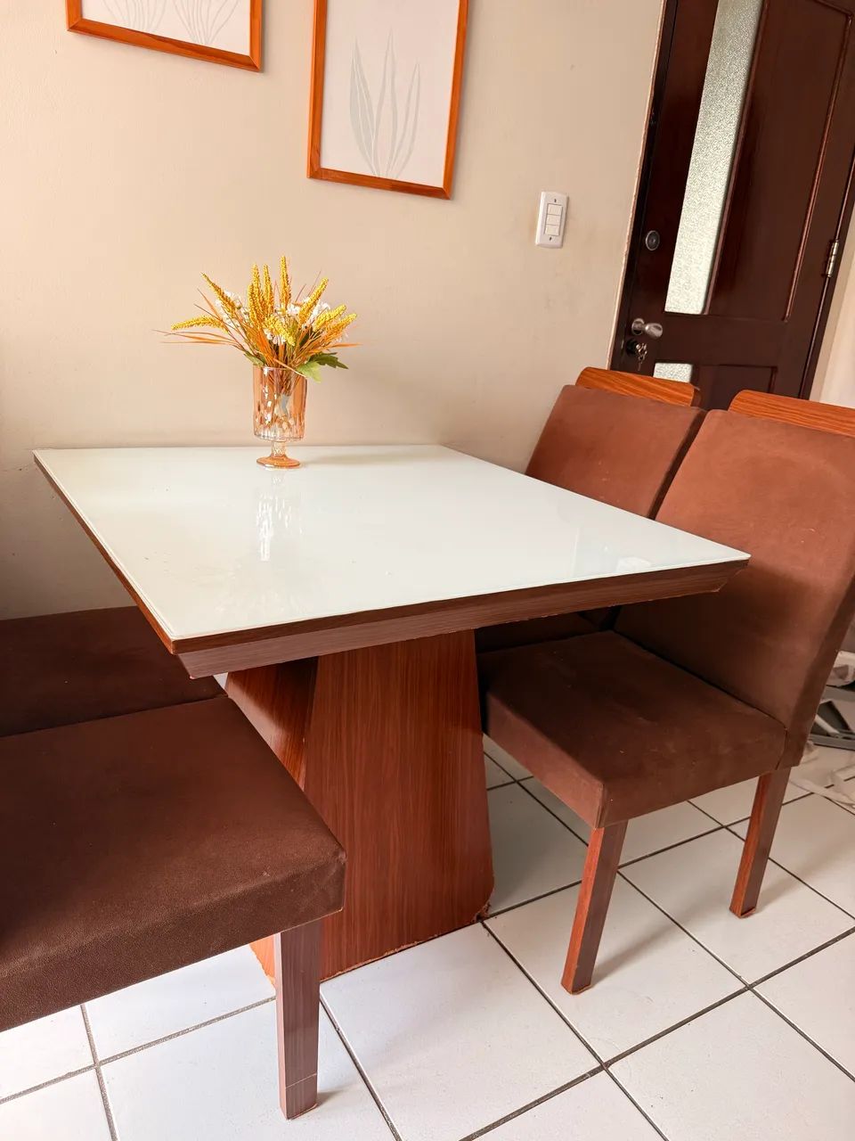 Mesa 4 cadeiras 