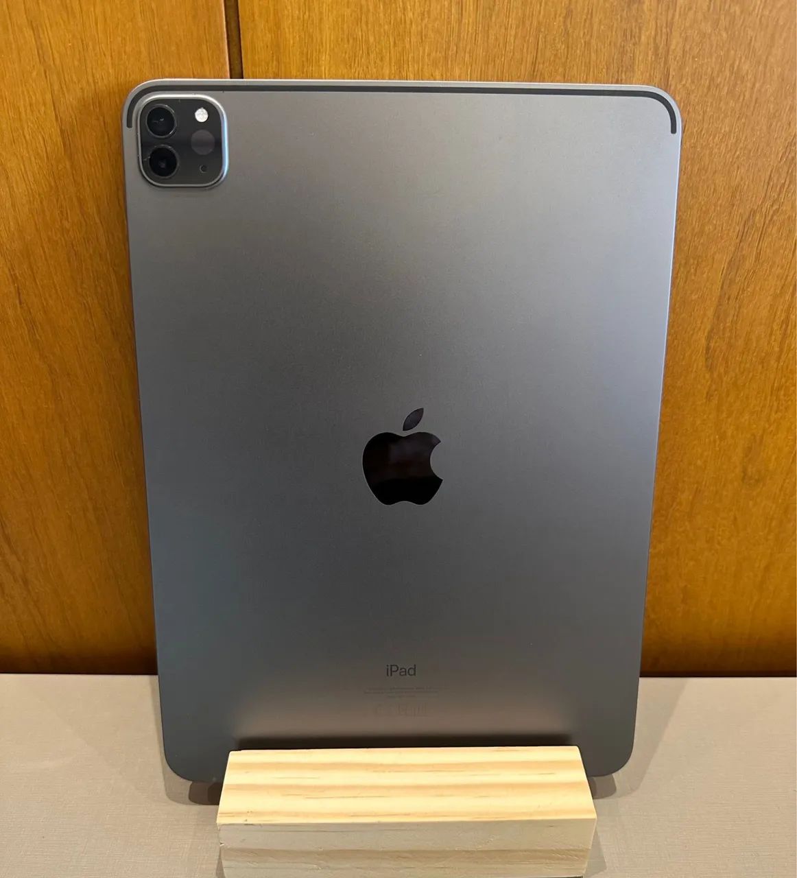 iPad Pro (  11Pol 3ª Geração) + Magic Keyboard + Caneta Original - Foto 2