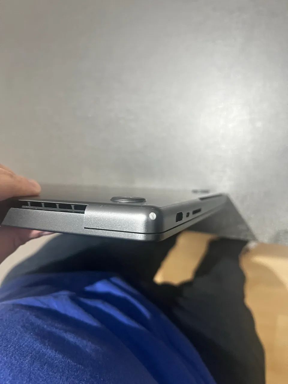 MacBook Pro M3 Pro 512GB SSD 36GB RAM - Foto 3