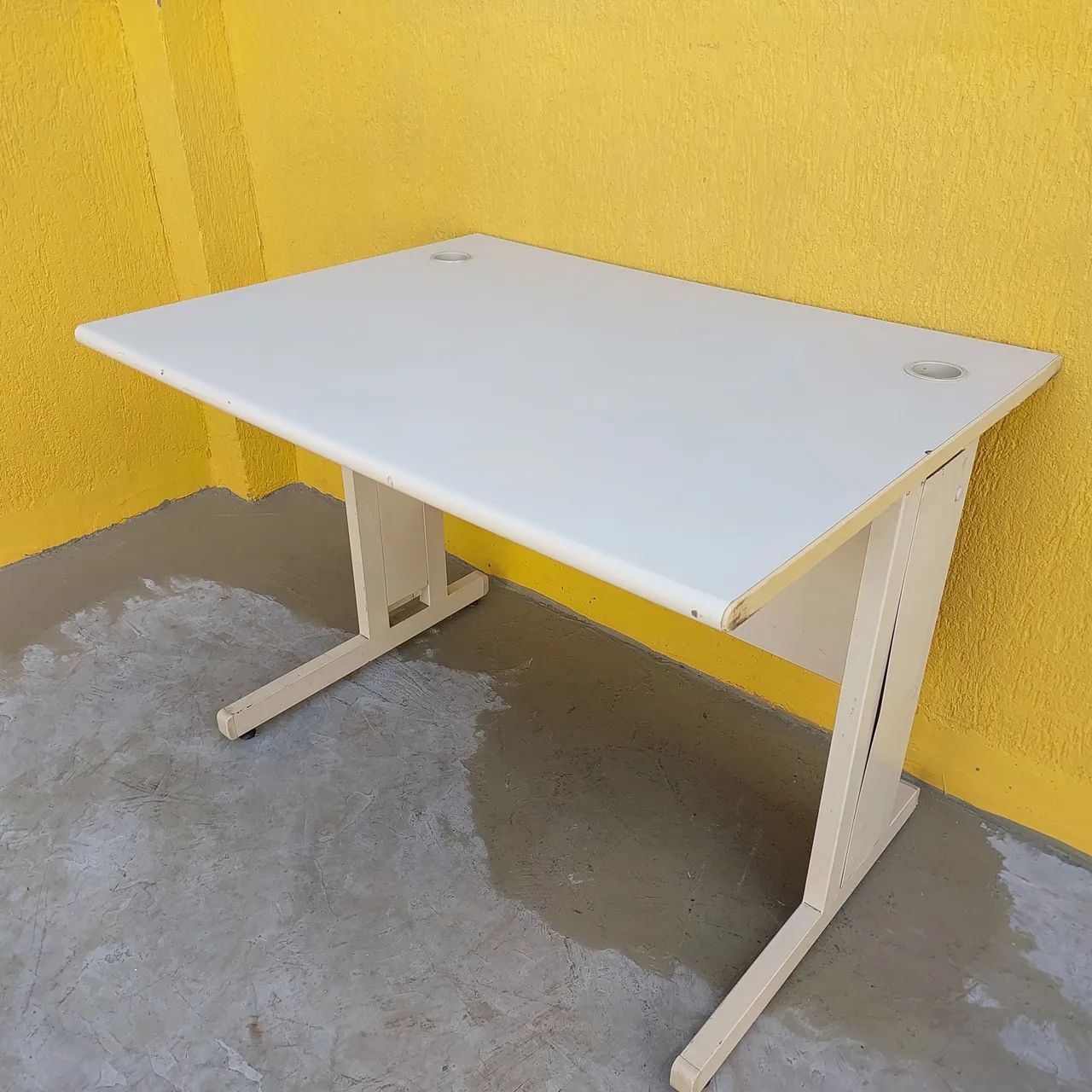 Mesa escritório bege 1.00x75cm - Foto 2