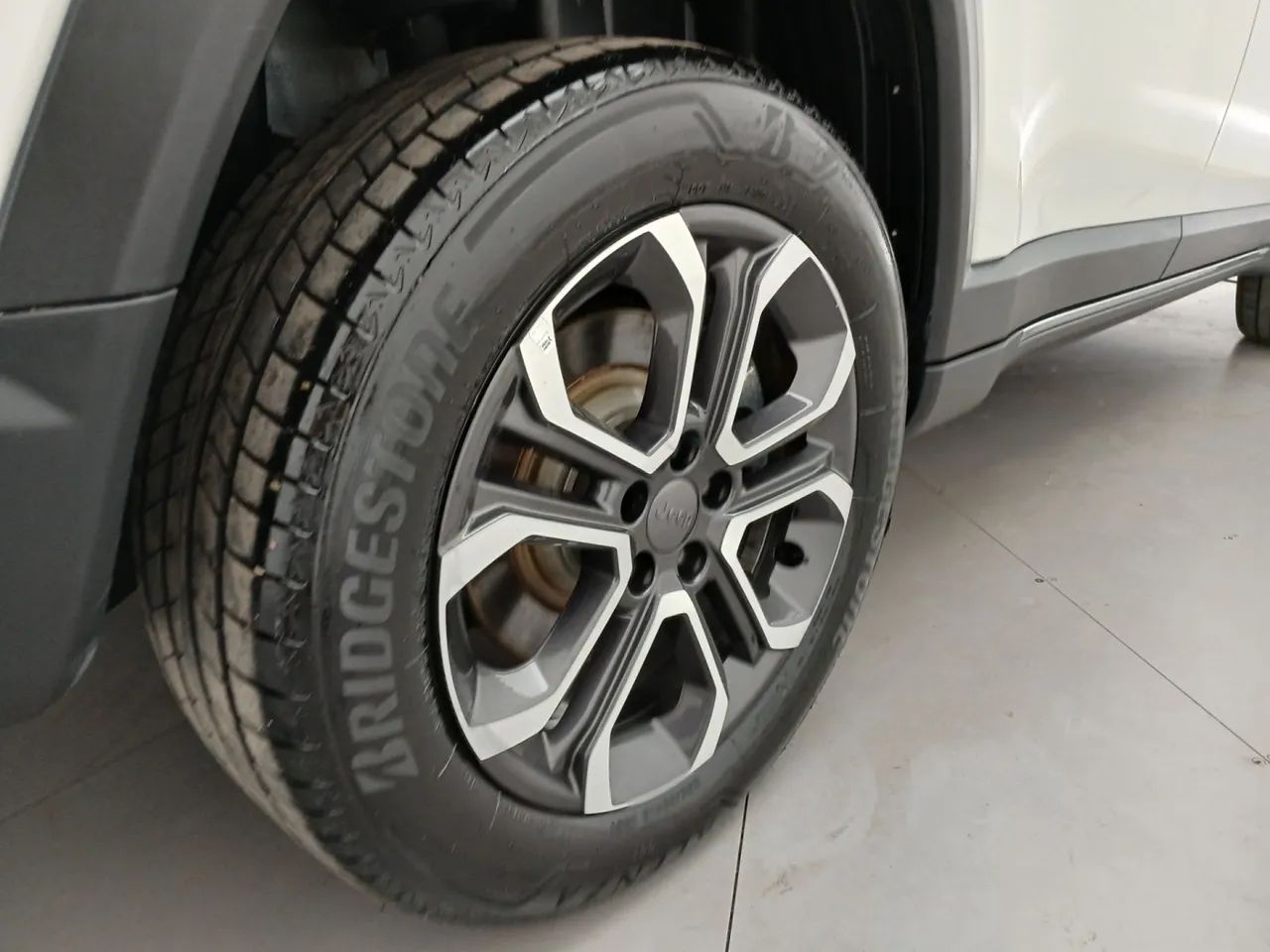 Jeep Commander Limited T270 1.3 TB Flex Aut., foto 14 de 18