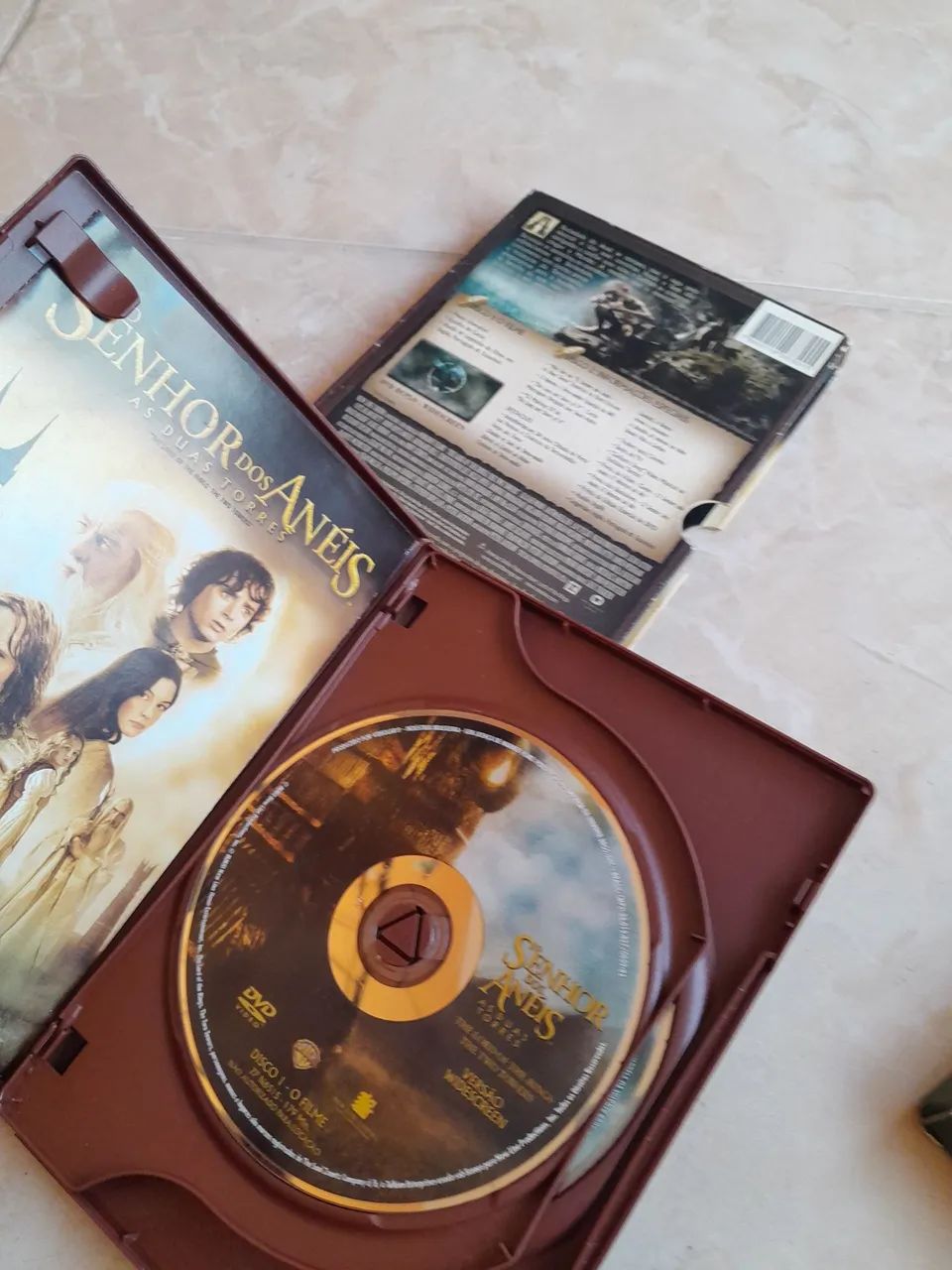 Coleção O Senhor dos Anéis - 2 DVDs duplos, um deles digipack e