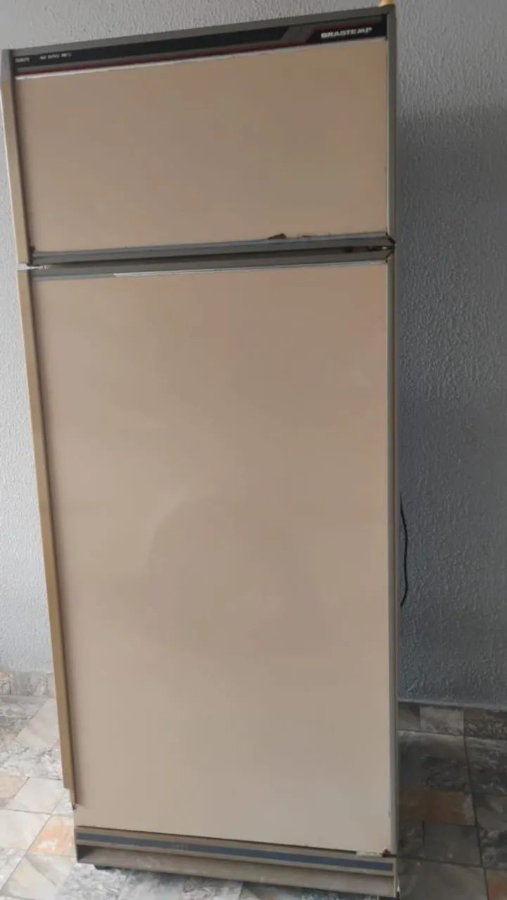 Vendo geladeira Eletrolux duplex 