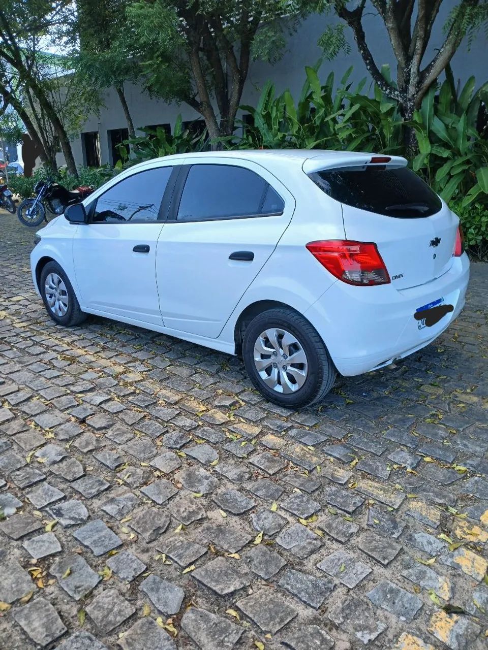 Chevrolet Onix ONIX HATCH Joy 1.0 8V Flex 5p Mec. 2019