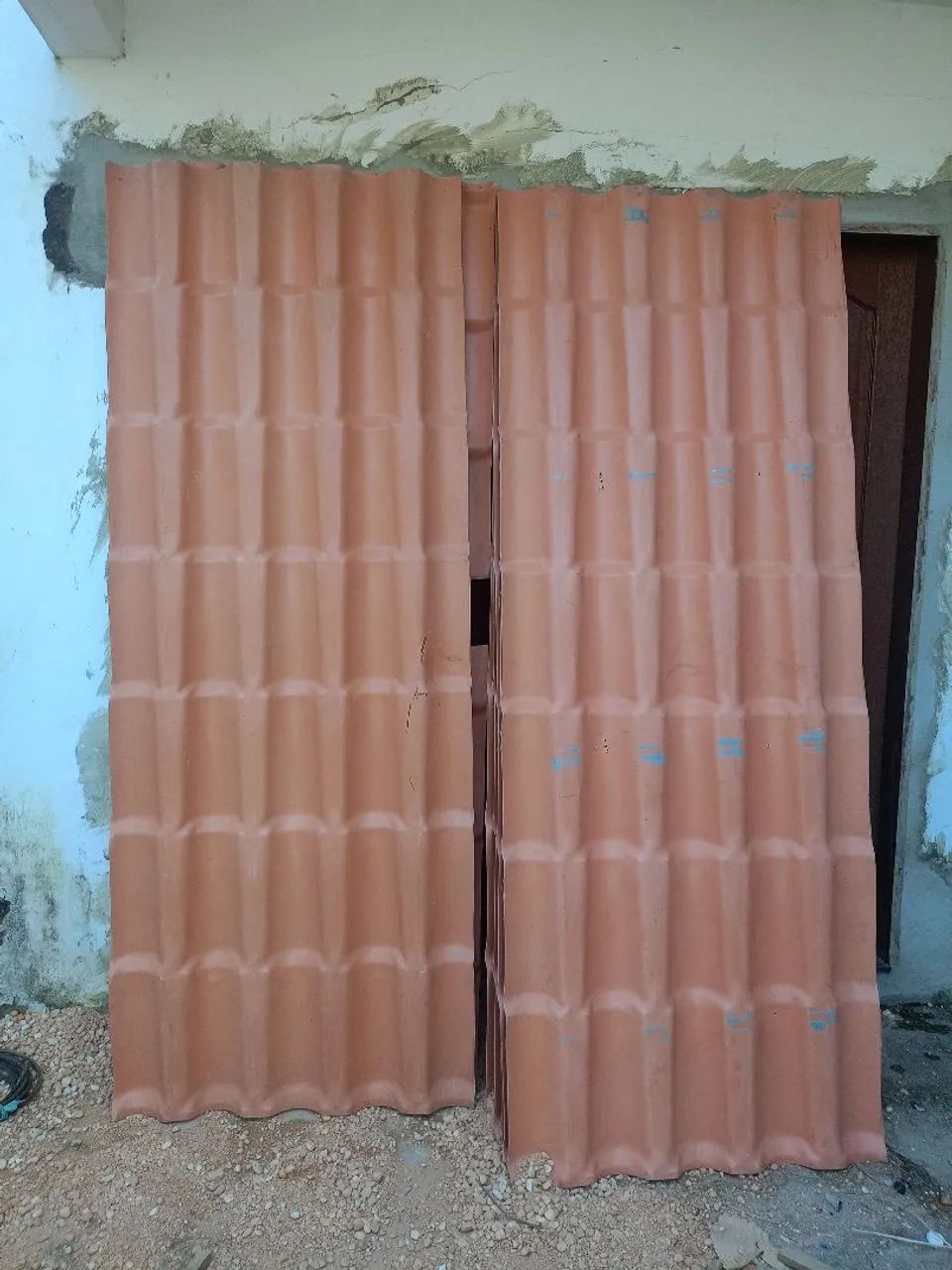 Vendo 10 telhas ecológica em perfeito estado 