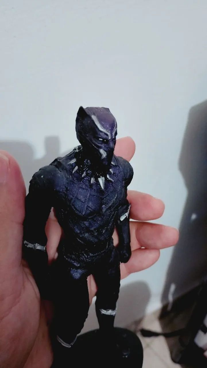 Action figure homem de ferro e pantera negra - Foto 5