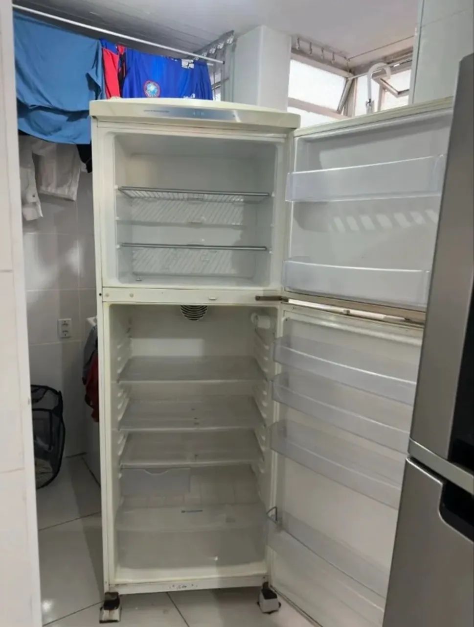 Geladeira 470L