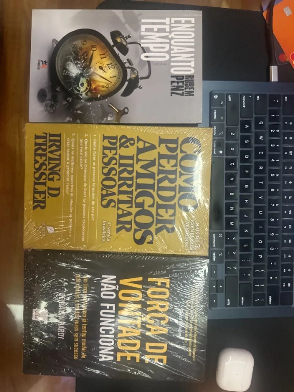 LIVROS