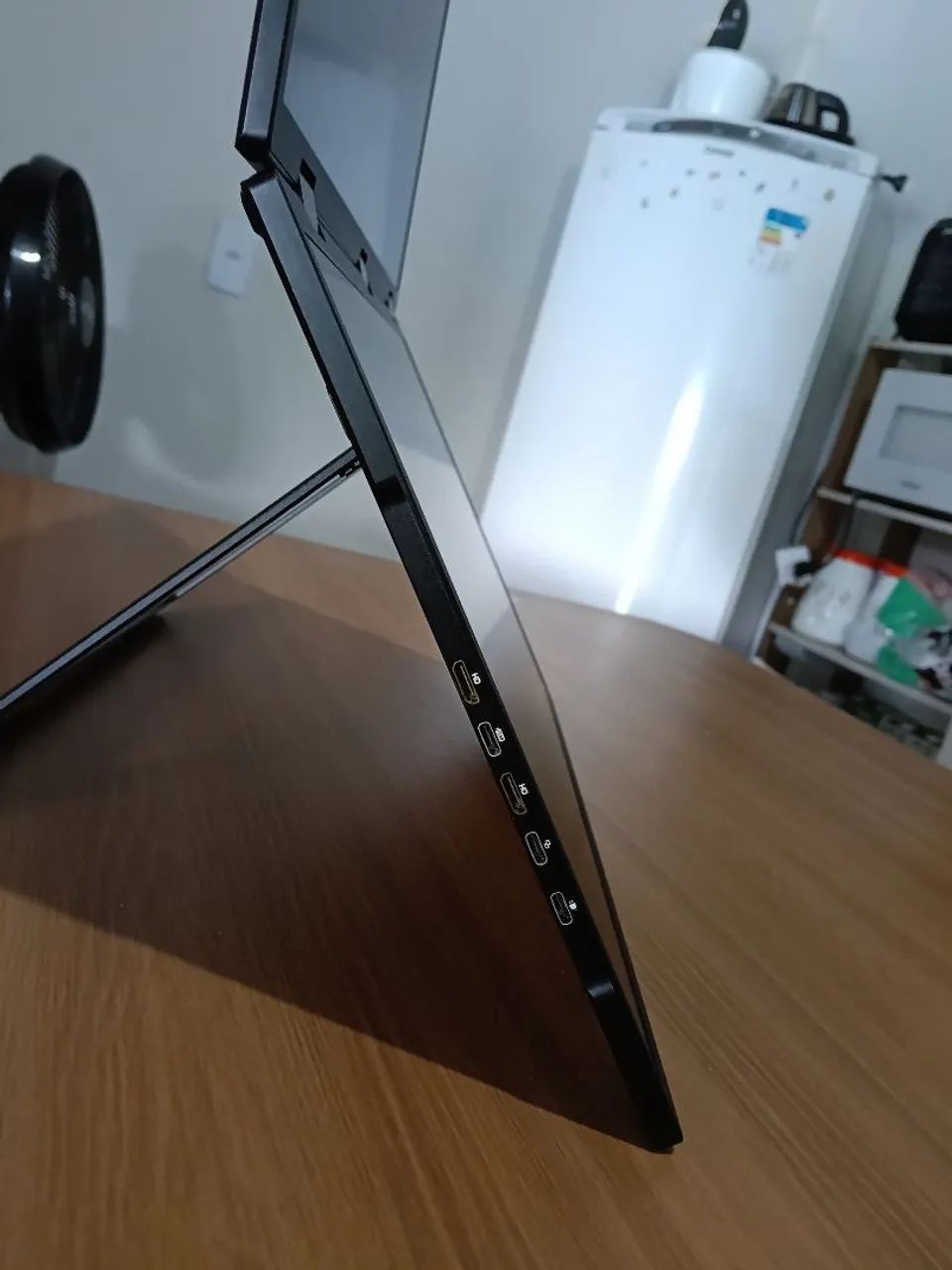 Produtividade Máxima: Tela Dupla 18.5" com Ajuste 360° - Foto 4