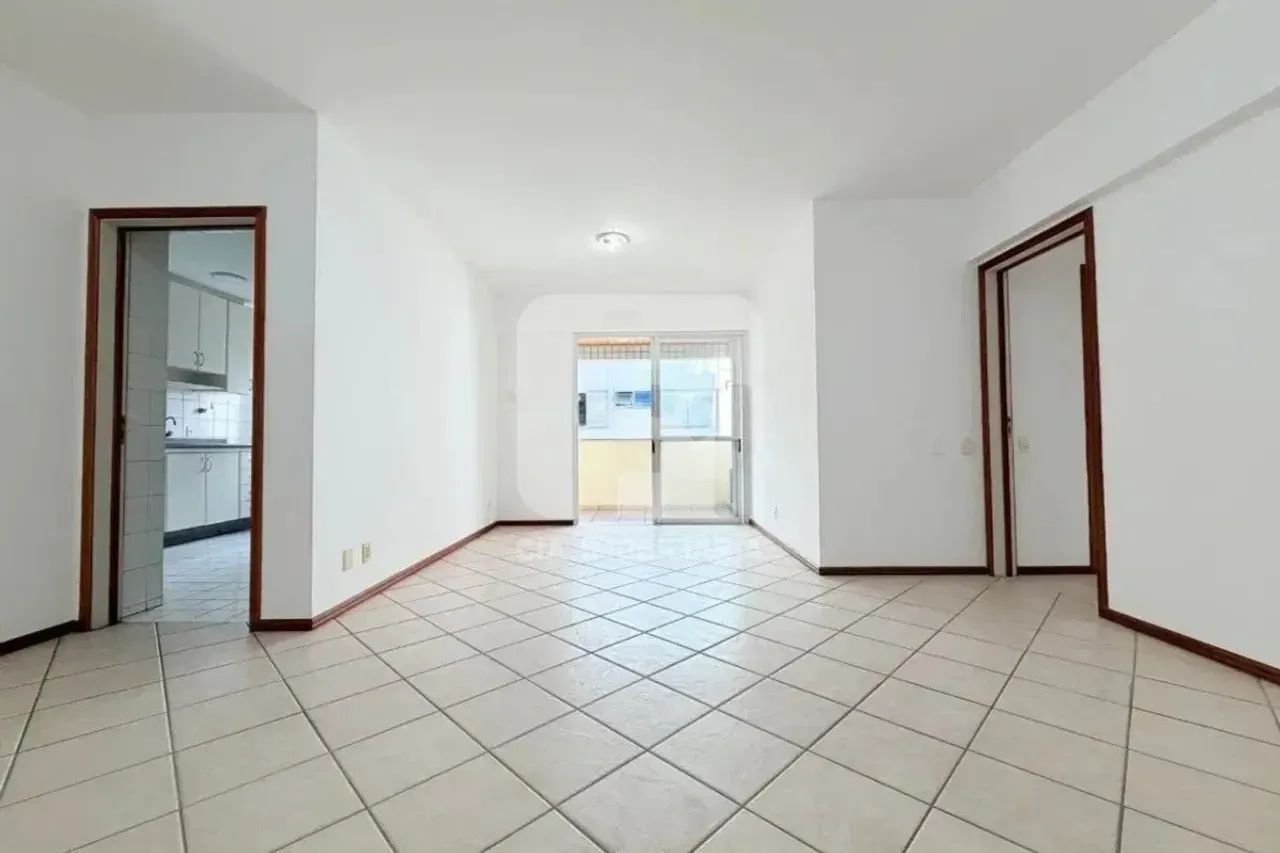 Excelente oportunidade na Esteves Junior! 3 dormitórios, 2 vagas!
