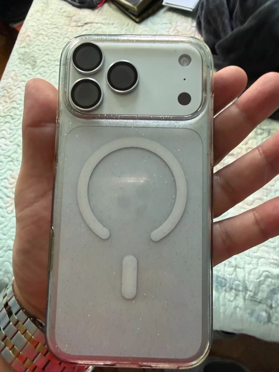 Celular iPhone 17 pro max 512 por 7.500,00