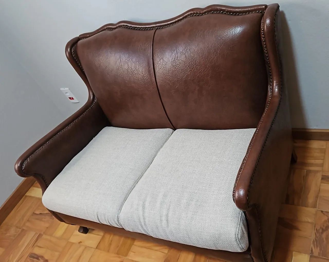 Conjunto de sofás antigos rústico retrô  - Foto 2