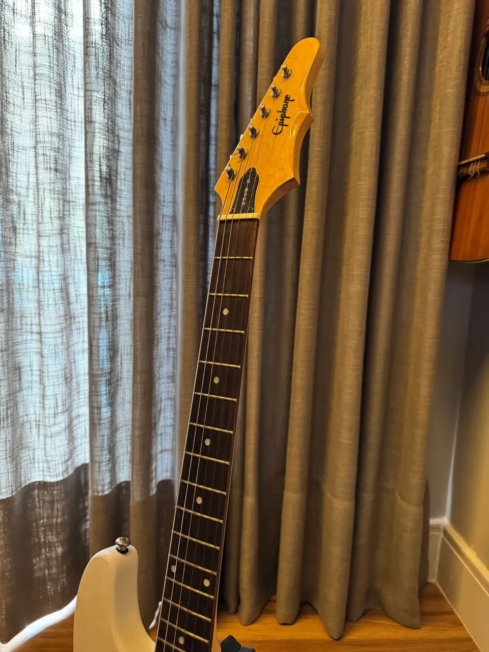Guitarra epiphone gibson strato - Foto 3