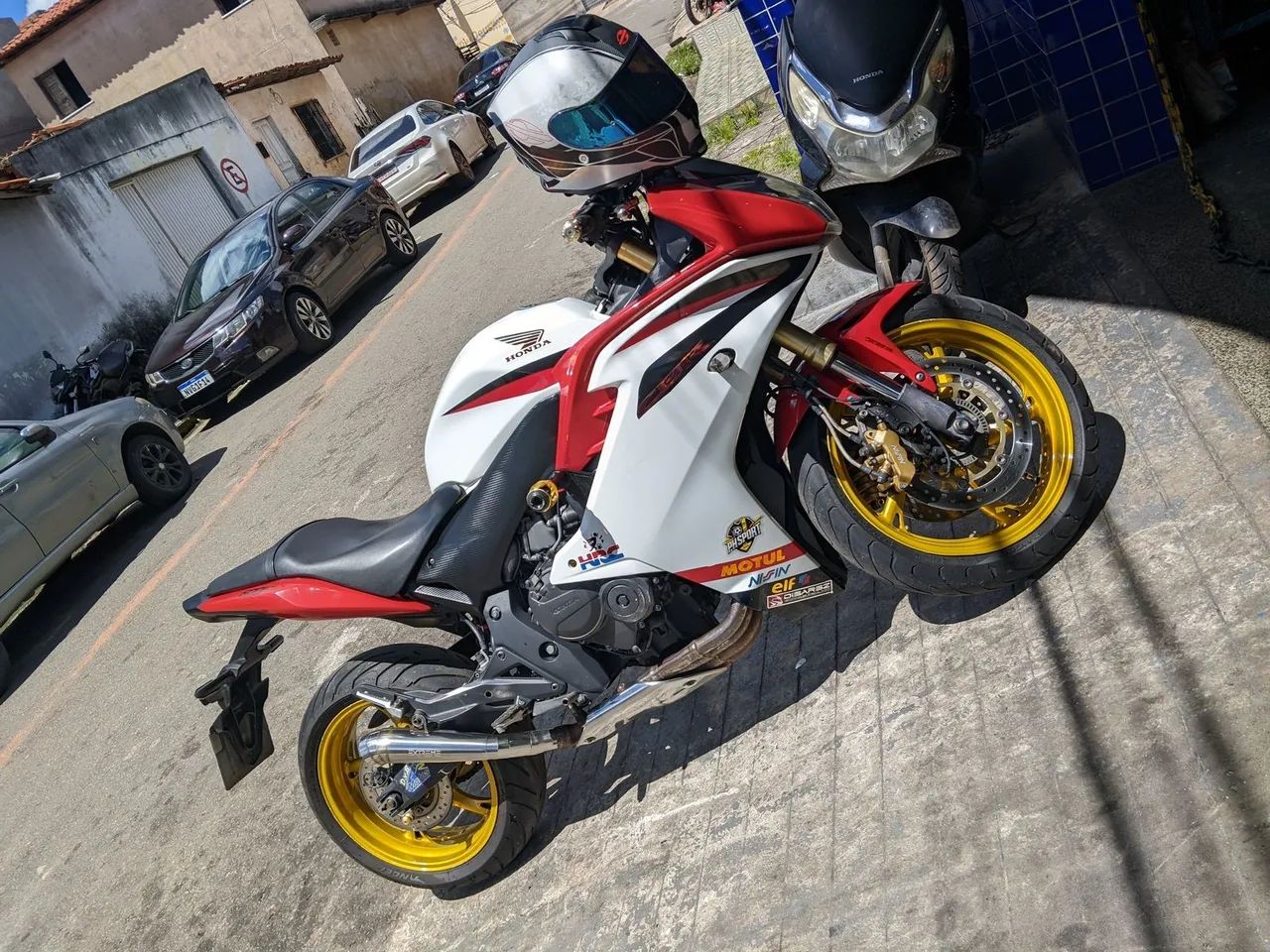 CBR 600F - Foto 3
