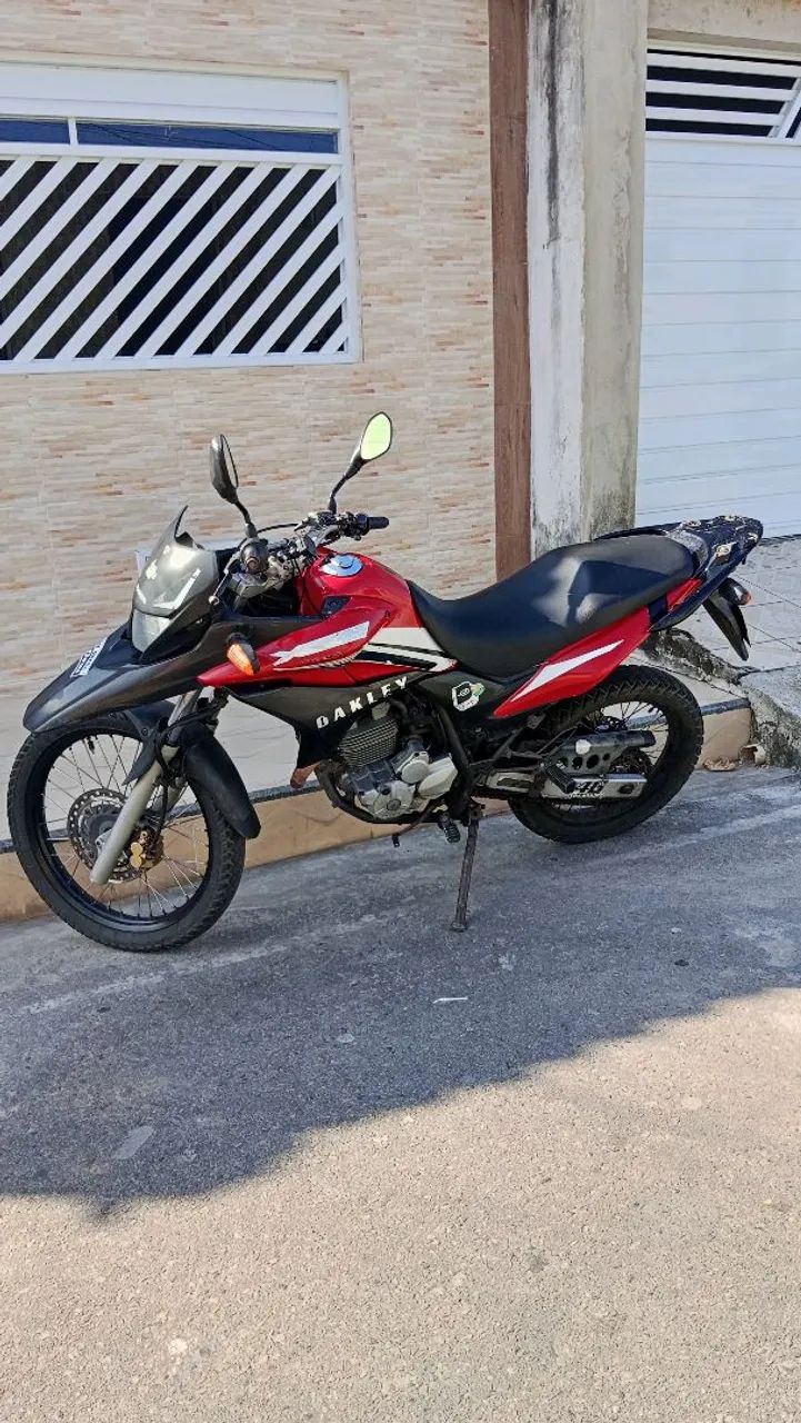 XRE 300 rally vendo/troco