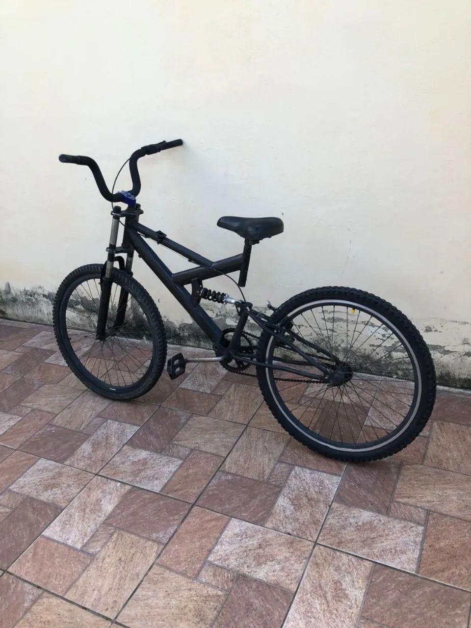 Bicicleta aro 26 com suspensão e amortecedor - Foto 2