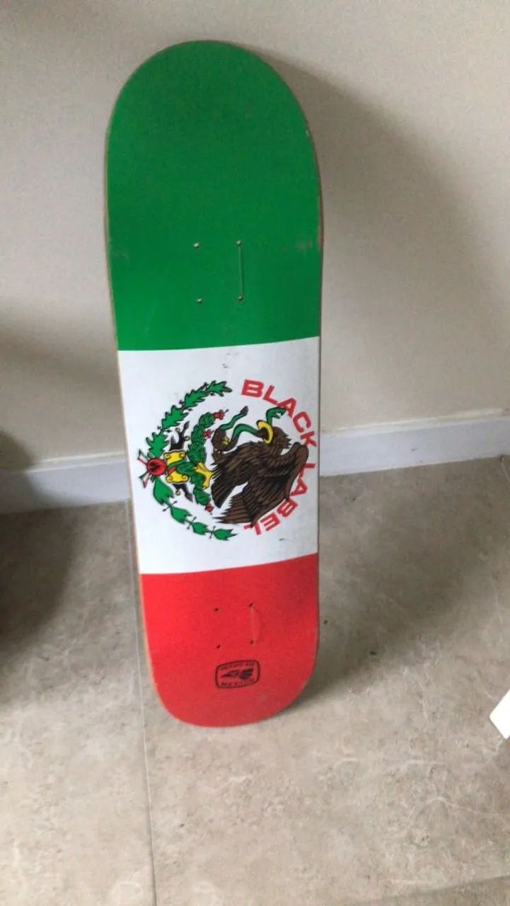 Shape Black label "super mex"