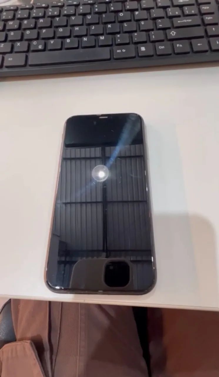 iPhone 11 - 64g - Foto 2