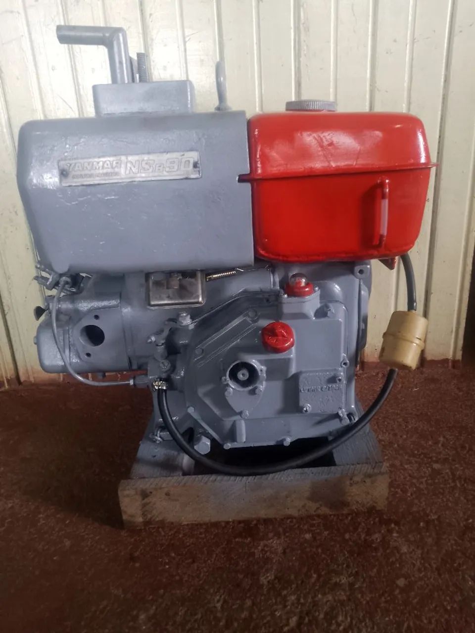 Vendo esse motor adiseel da marca Hyammar ns B90 