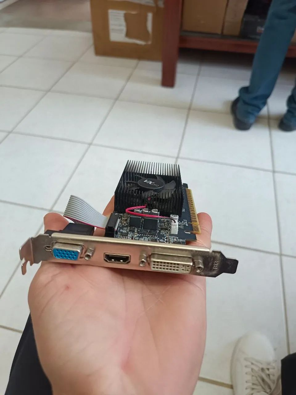 Vendo placa de vídeo GT 730 4gb bem nova  - Foto 2