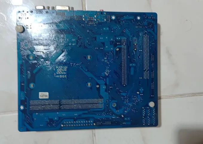 Placa mãe, Processador AM3 Sempron 145, 4GB Memoria RAM - Foto 2