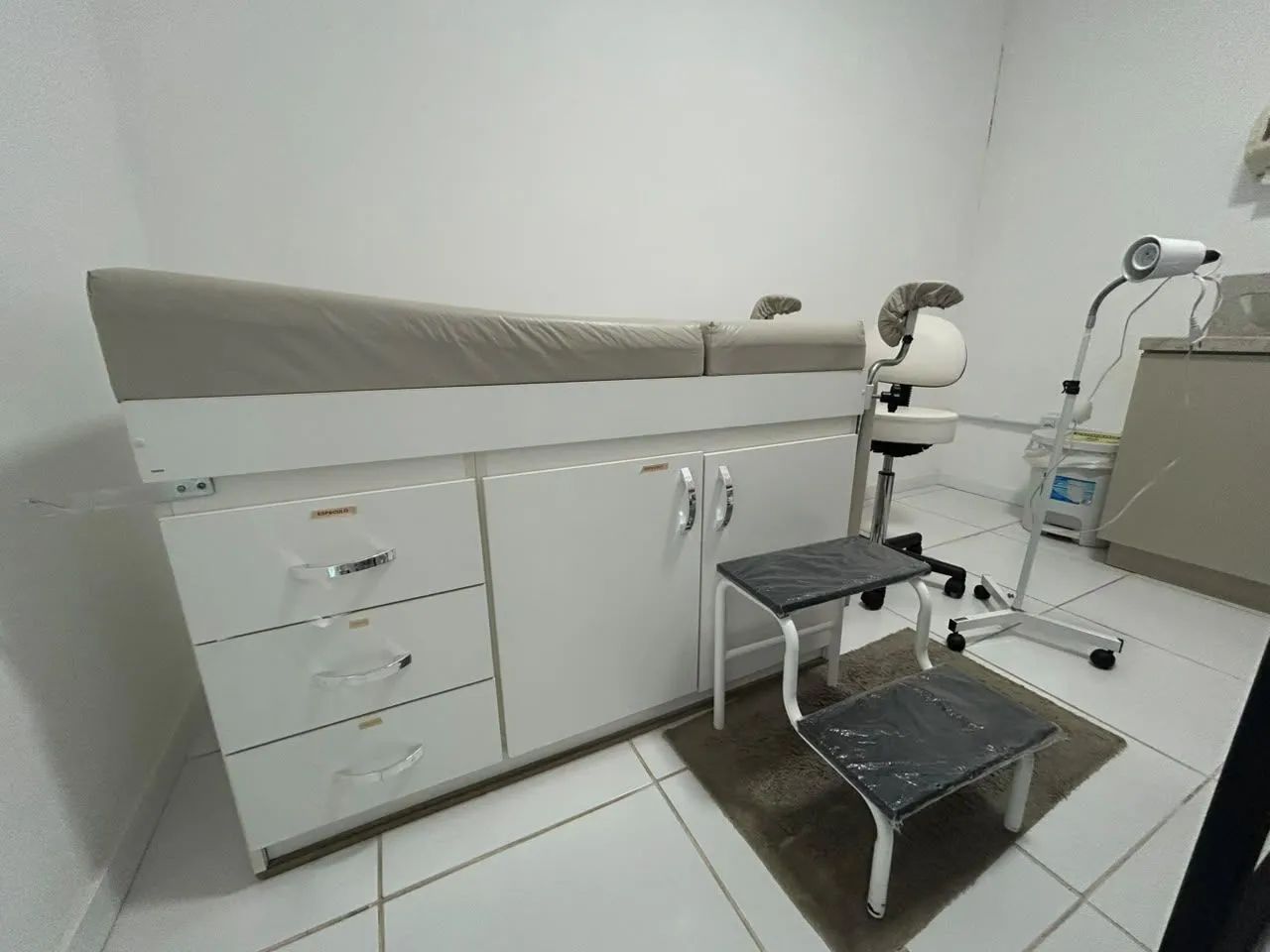 CONSULTÓRIO MÉDICO COMPLETO - Foto 5