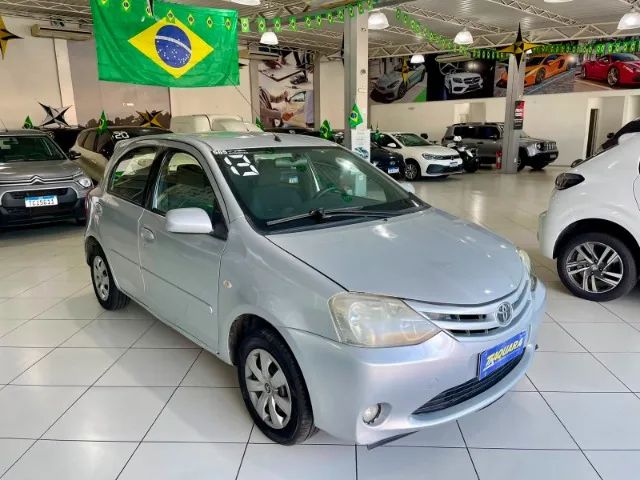 Toyota Etios ETIOS XS  1.3 Flex 16V 5p Mec. 2013
