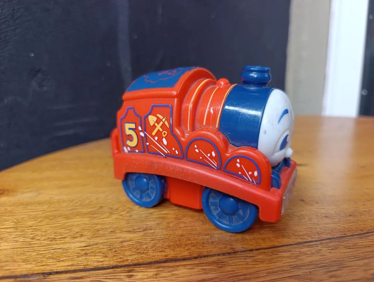 Trenzinho Thomas e seus amigos. Meu primeiro trem. Raridade! Emite sons e músicas.  - Foto 2