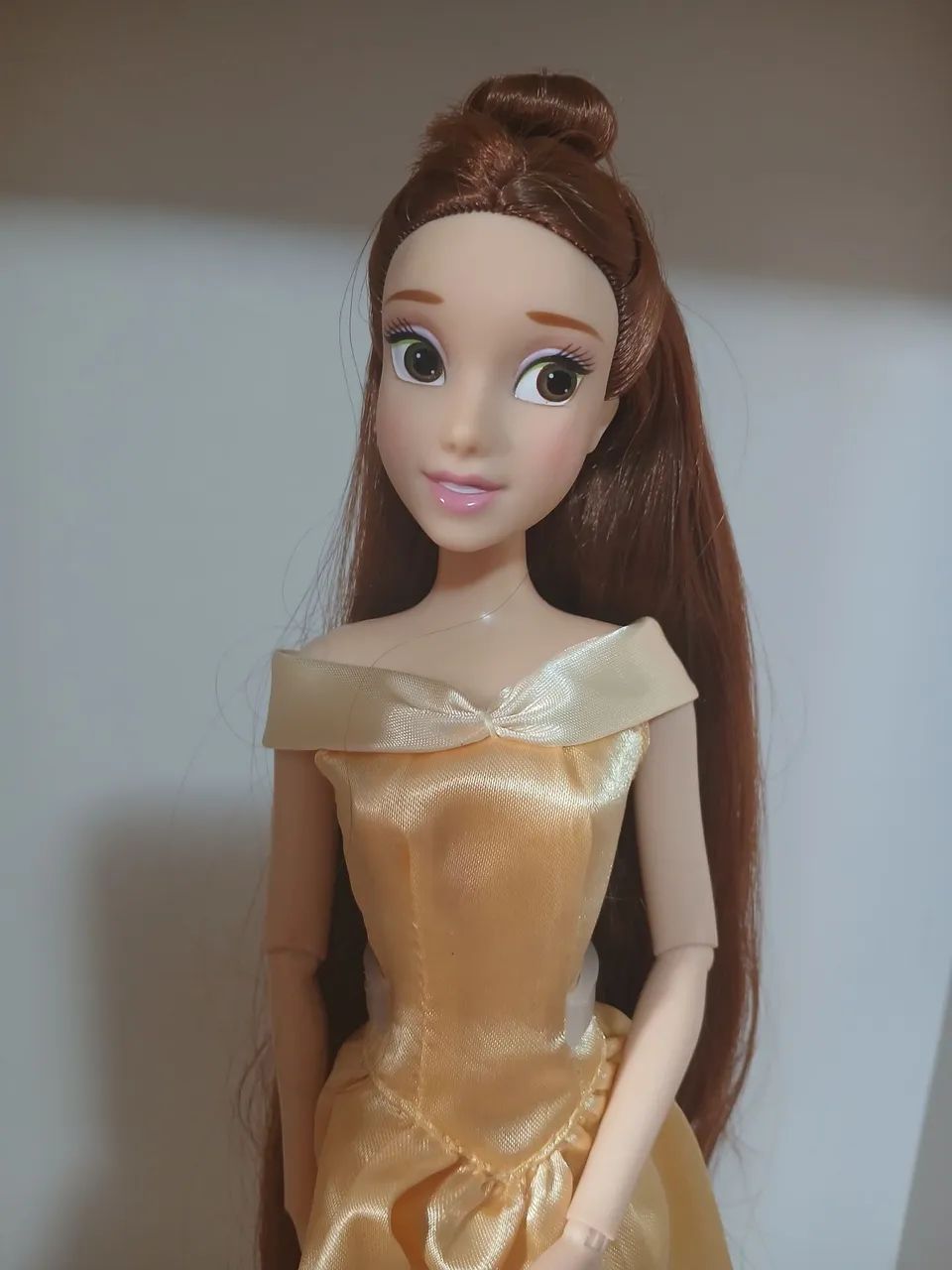 Boneca Bela Disney Store  - Foto 3