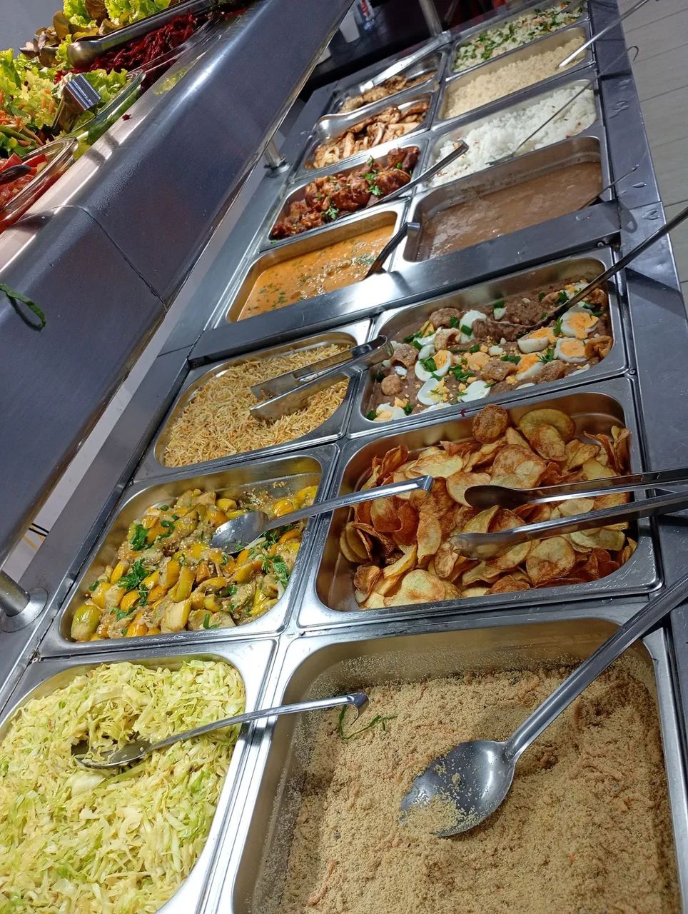 Preciso de uma cozinheira  2.500 