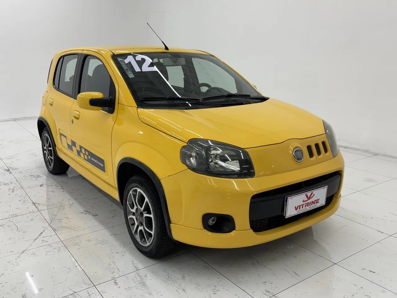 Fiat Uno Sporting 1.4 EVO Fire Flex 8V 4P 2012 - Foto 2