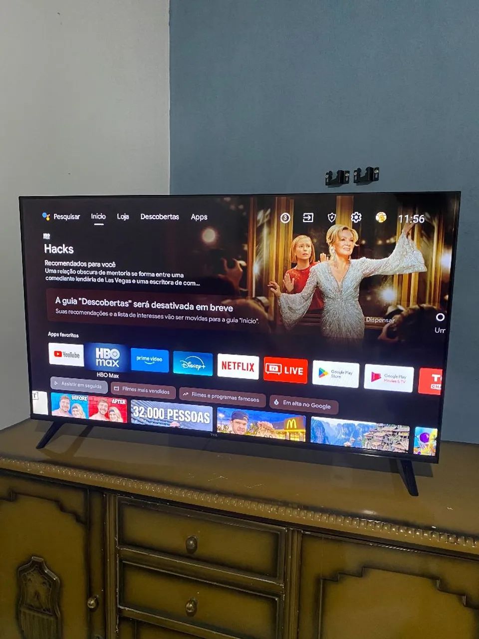 TV 40" TCL. 1 ANO E MEIO DE USO.