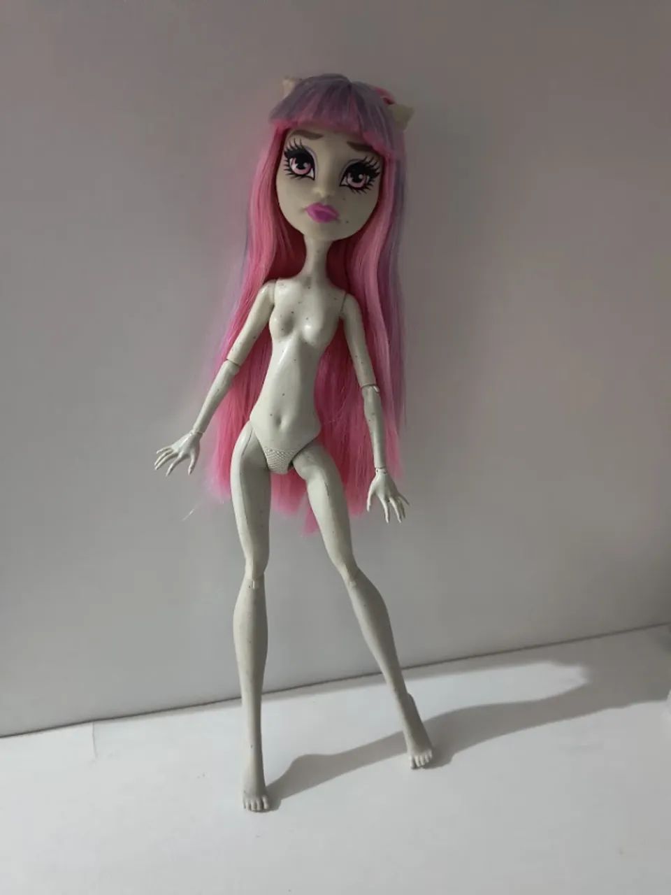Corpo da Boneca Rochelle Goyle Básica Monster High 
