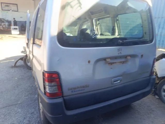 Peugeot Partner Partner VAN ESCAPADE 1.6 Flex 16V 5p 2011
