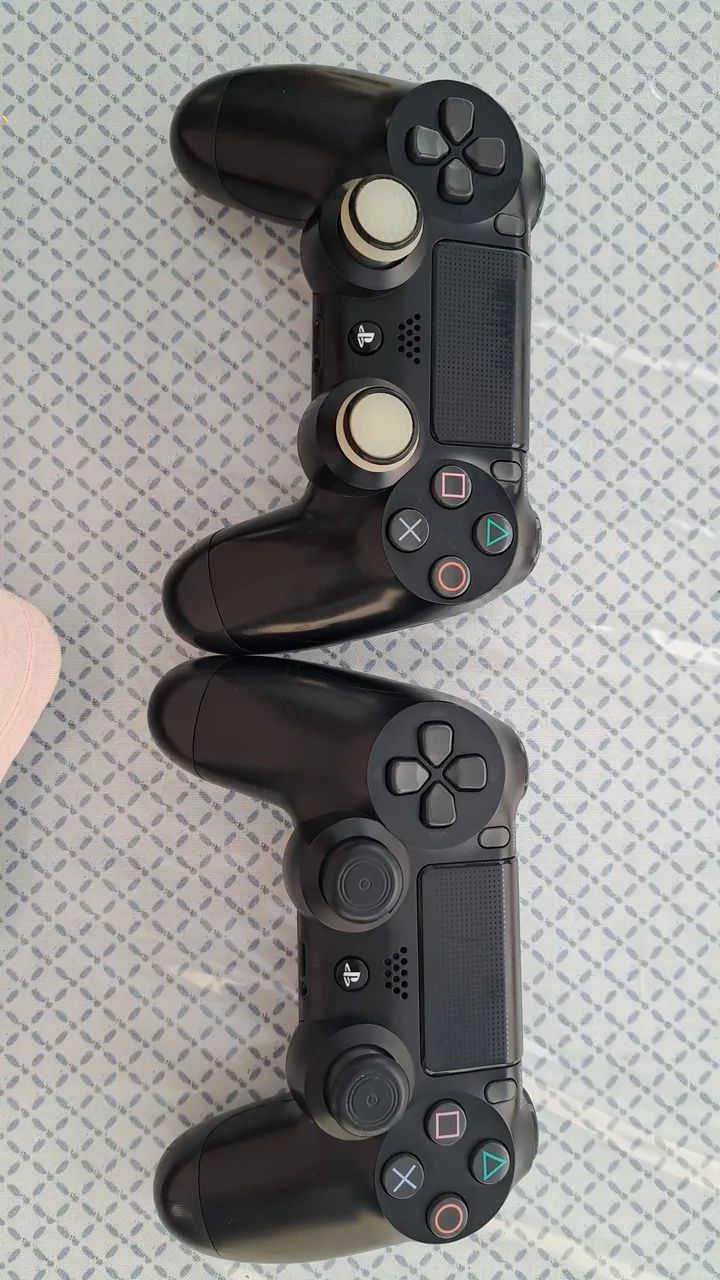2 controles se PS4 