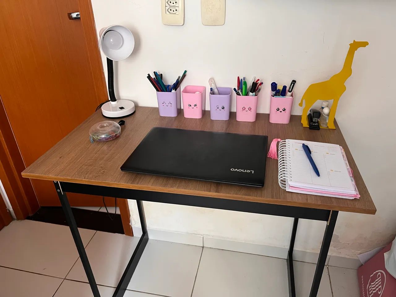 Escrivaninha simples - Foto 4