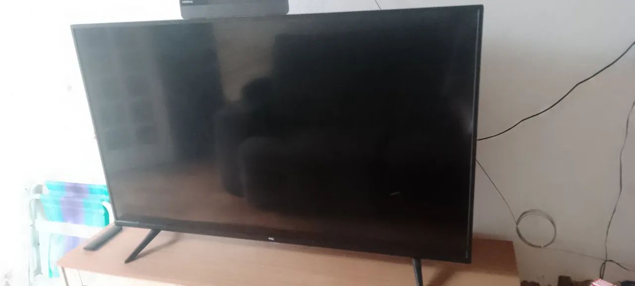 Vendo Smart TV 50 polegadas TCL R$ 2.000 - Foto 2