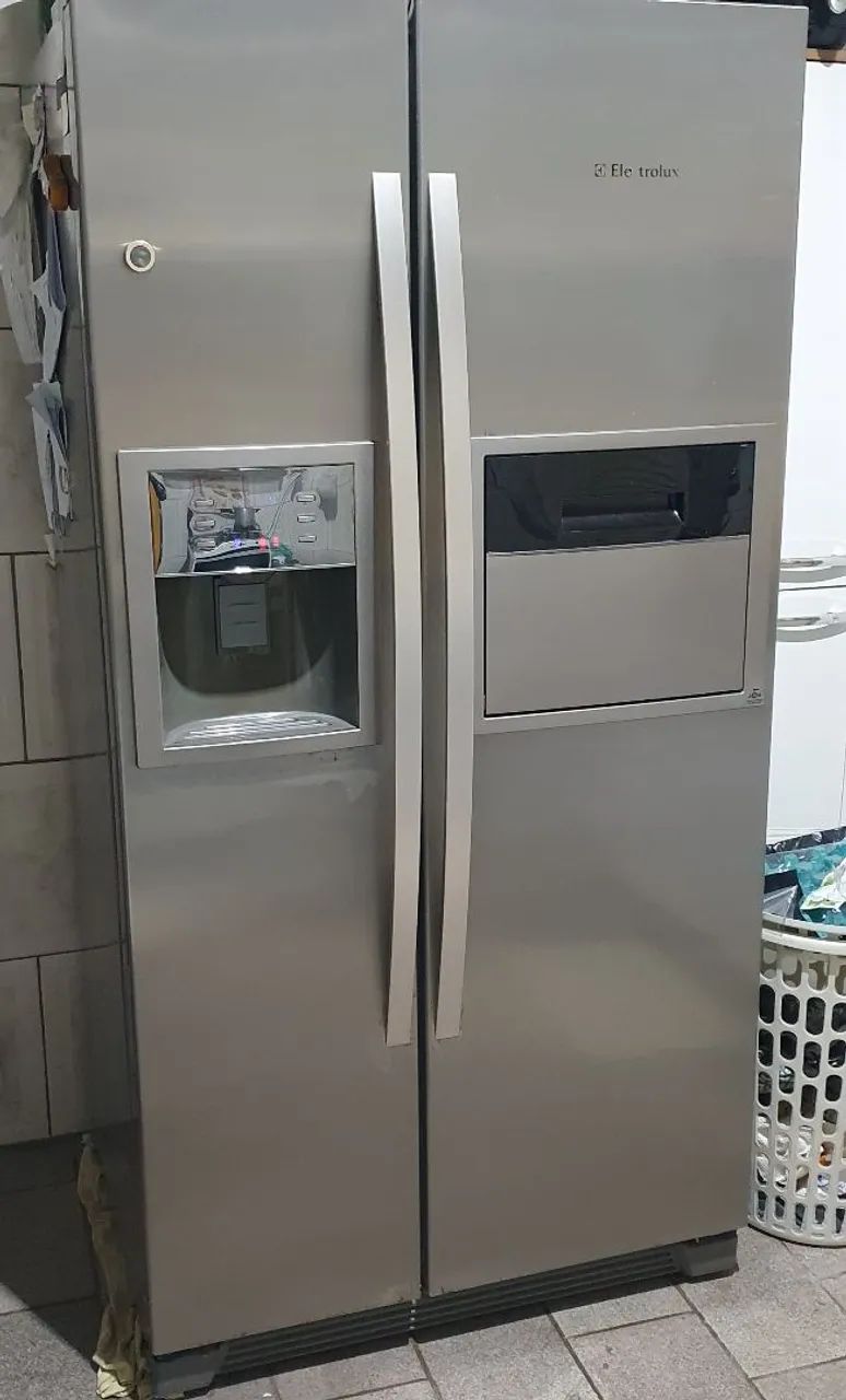 Geladeira electrolux 
