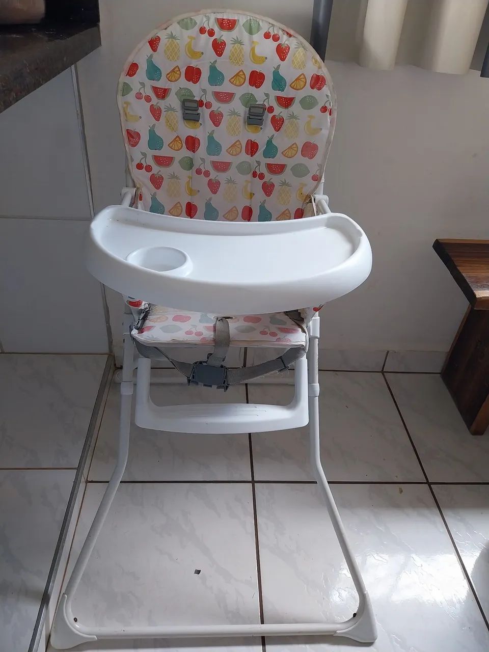 Cadeira de alimentação bebê