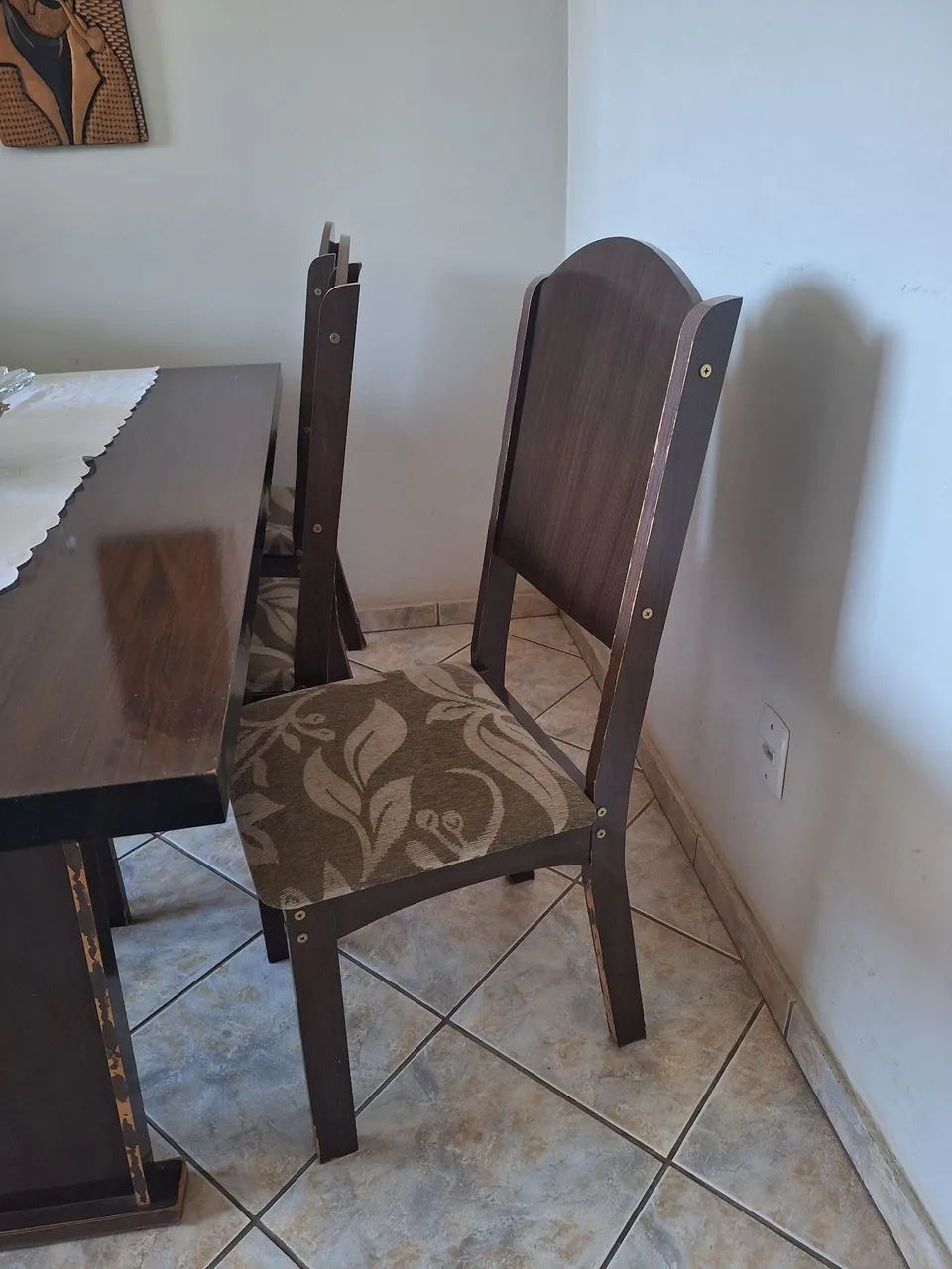 Mesa com 6 cadeiras