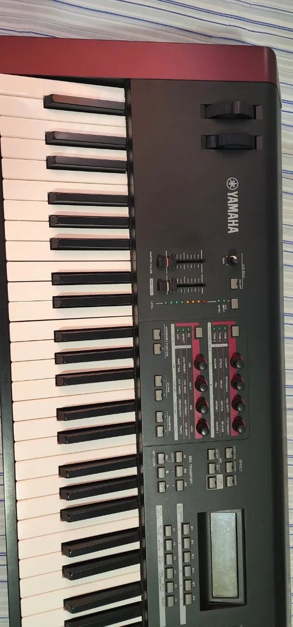 Teclado yamaha MOXF8  - Foto 2