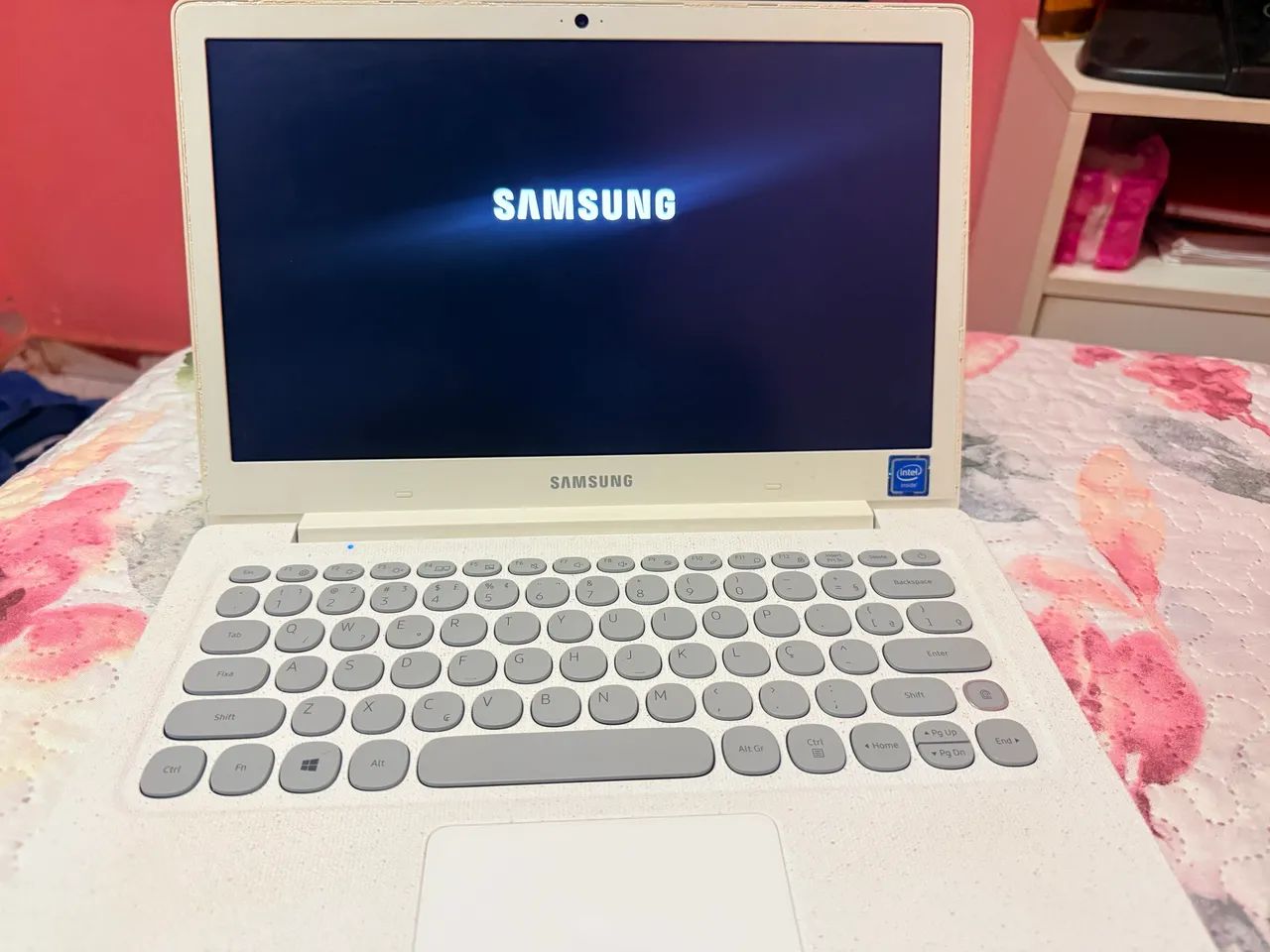 Vende-se notebook 