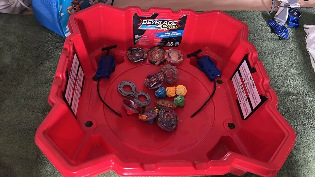 Beyblade + arena 